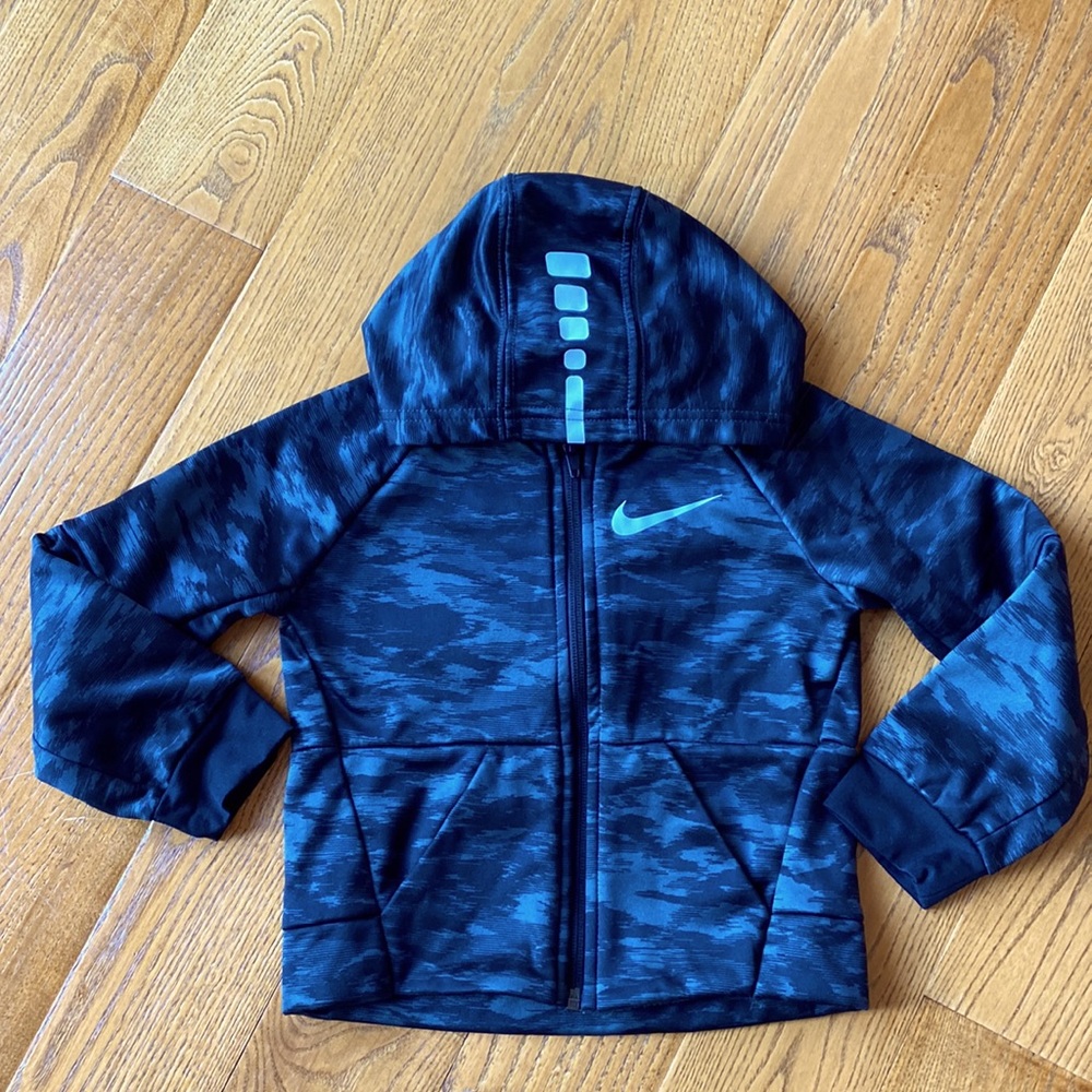 Excellent Condition Boys Nike Dri-fit jacket